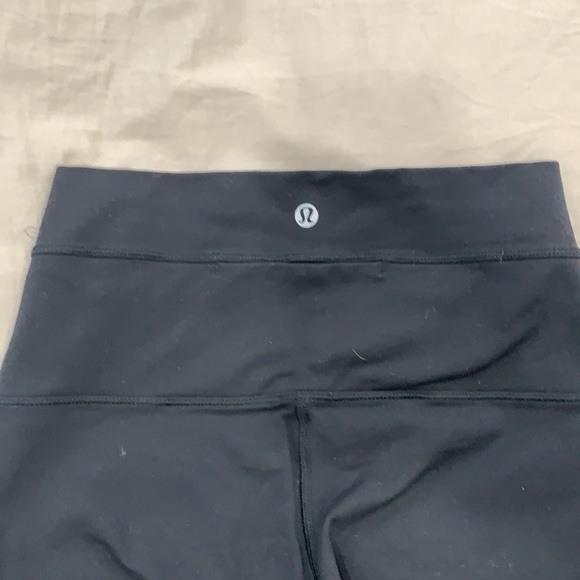 LLULU LEMON LEGGINGS - Picture 3 of 4